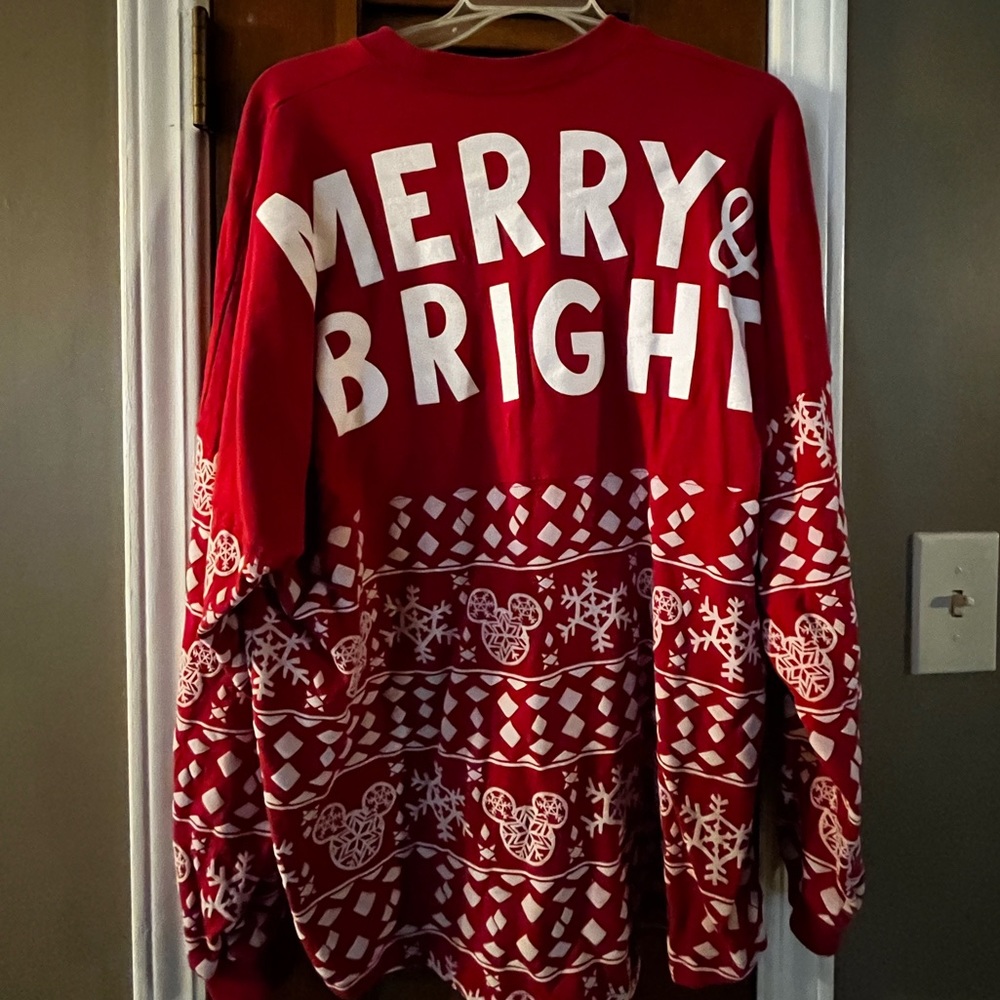 Disney Christmas Holidays Merry and Bright Spirit Jersey Size Medium